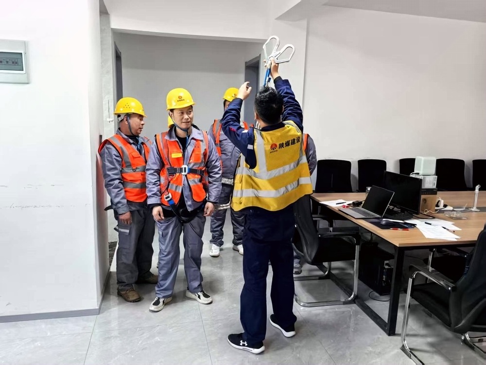 陜煤建設銅煤公司: 構建安全“三維屏障”保障高質量發展