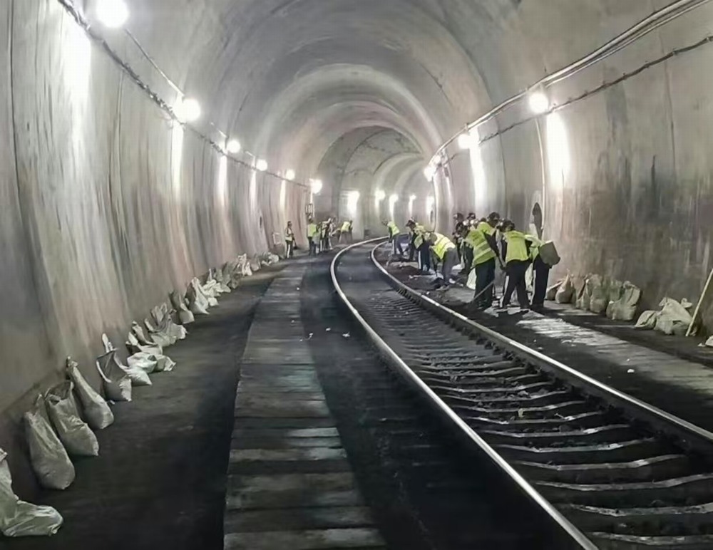 陜煤建設洗選煤運營公司檸條塔運營項目部：“三維發力”構建雨季“三防”安全體系