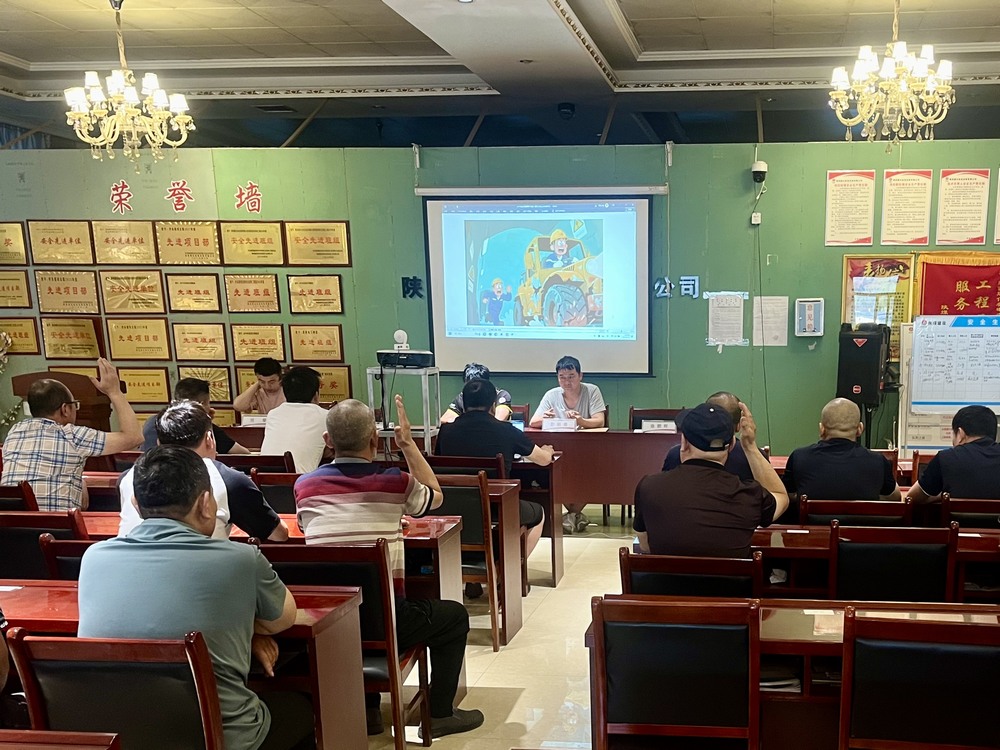 陜煤建設機電安裝公司檸條塔項目部：看圖識隱患 筑牢運輸安全線