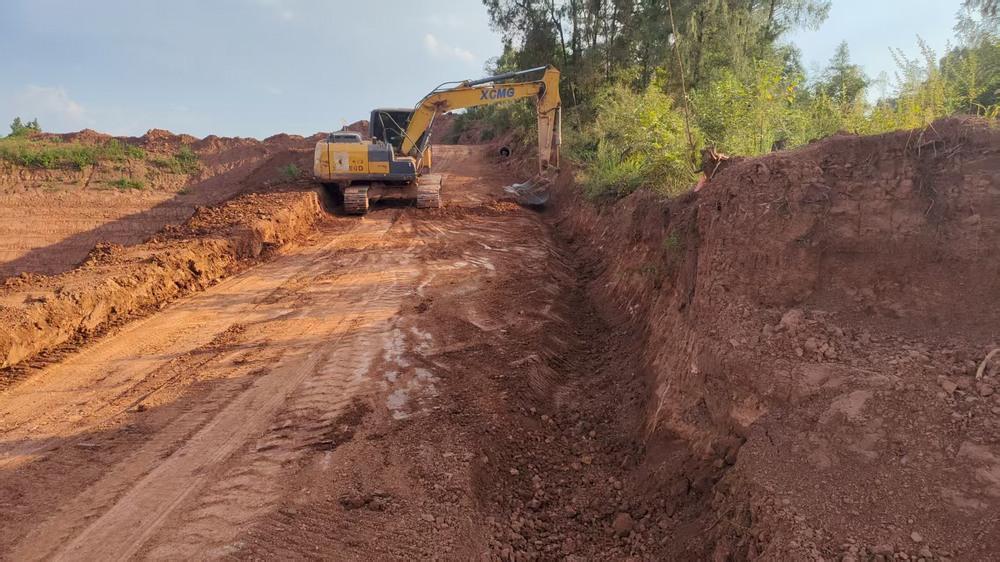 陜煤建設路橋分公司成渝擴容項目部多措并舉筑牢雨季安全