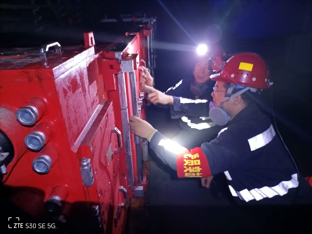 陜煤建設(shè)韓城分公司張家峁項目部:夯責(zé)任 除隱患 防風(fēng)險 織密百日安全“防護(hù)網(wǎng)”