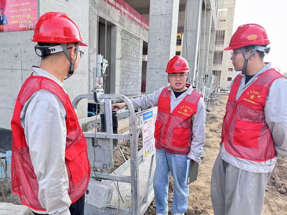 陜煤建設(shè)銅煤公司基層項(xiàng)目部黨支部：以“紅色力量”守護(hù)榮聯(lián)科創(chuàng)產(chǎn)業(yè)孵化基地施工安全