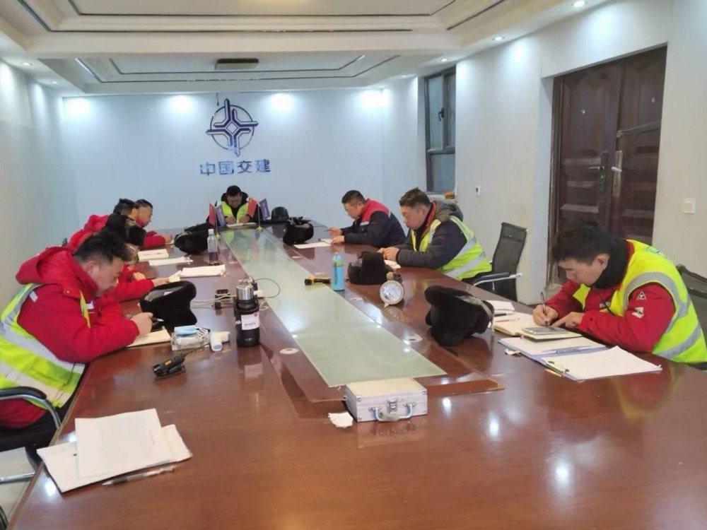 陜煤建設礦建三公司:天山之巔的鋼骨脊梁