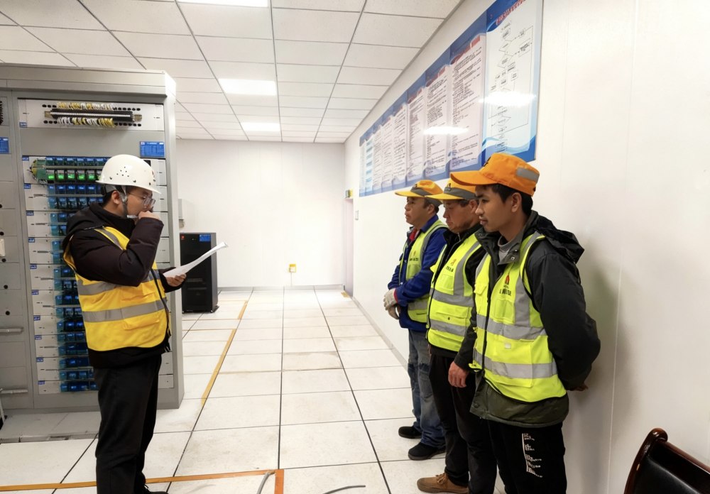 陜煤建設(shè)路橋分公司黃陵項目部以“干學(xué)結(jié)合”筑牢安全生產(chǎn)防線