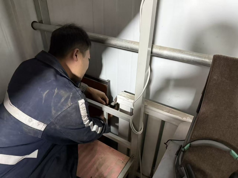 陜煤建設煤礦運營服務分公司：小寒不寒，暖流涌動