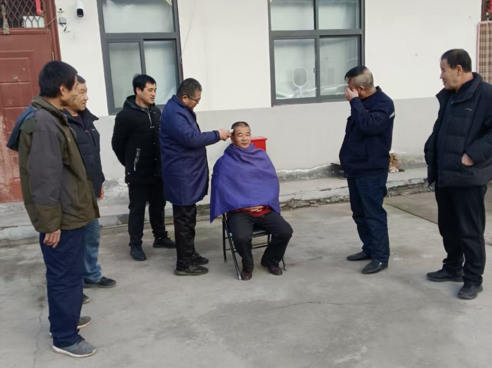 寒冬三暖潤一線 初心護航保平安